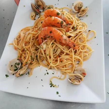 Hotell Blue Paradise 3*