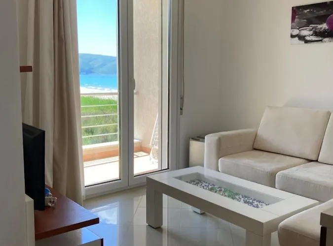 ホテル Blue Paradise 3*