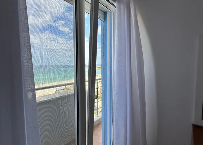 מלון Blue Paradise 3*